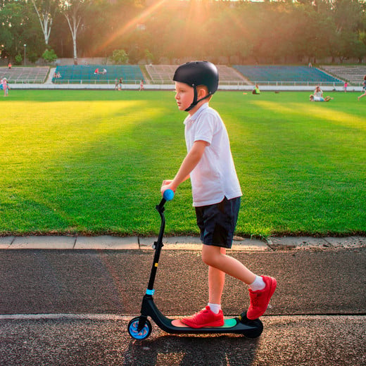 Scooter Eléctrico con Bocina y Luz Azul